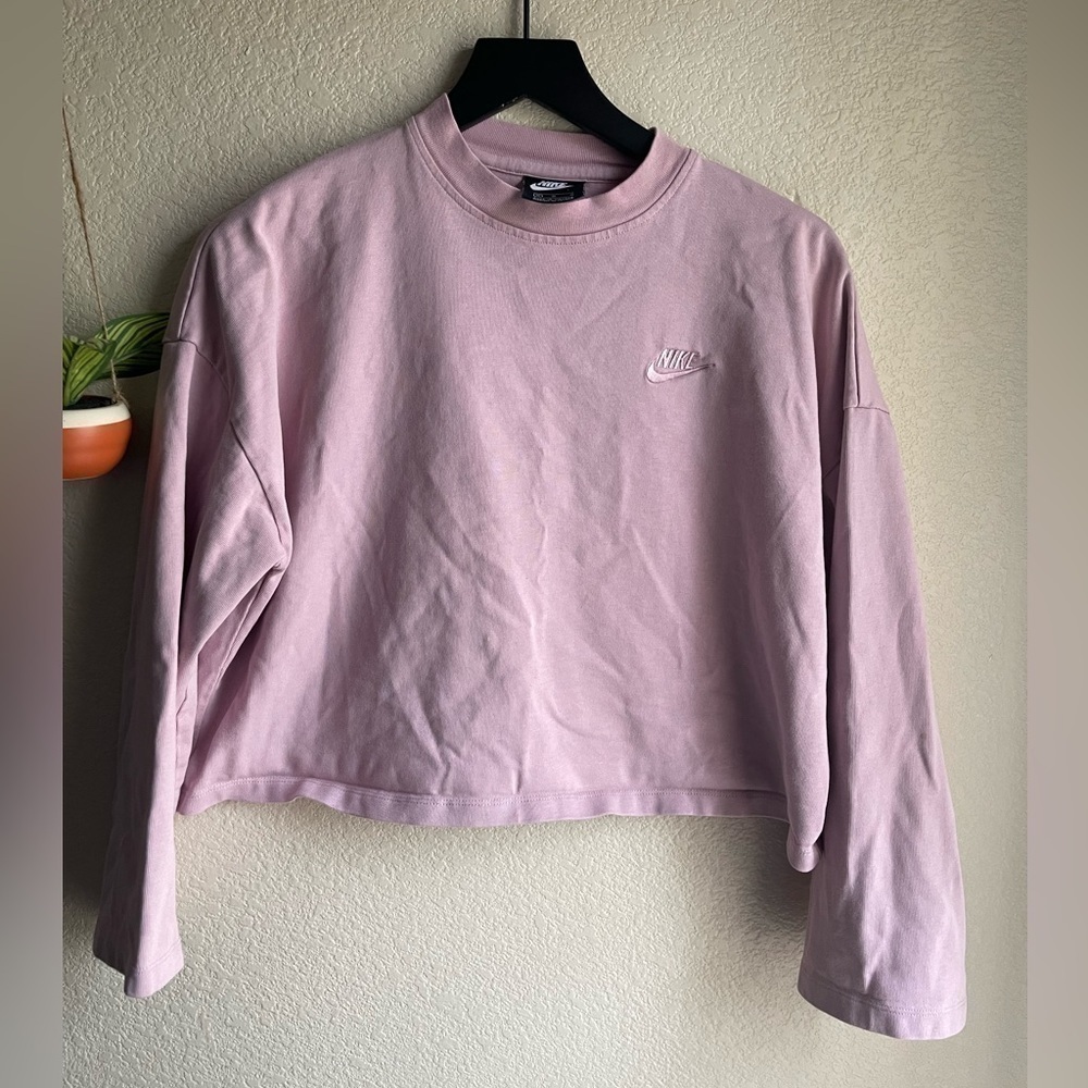 nike crop top
